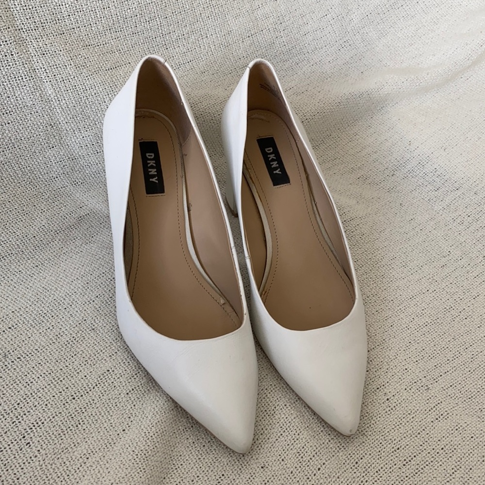DKNY white leather heels